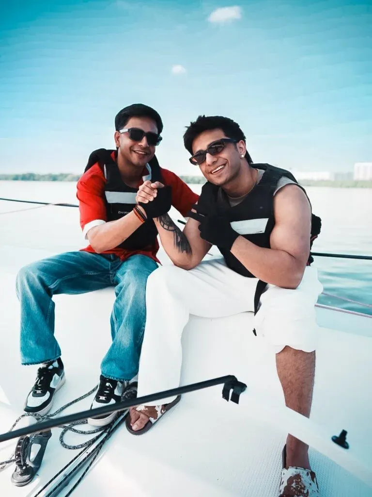 Aarush Bhola Height in Feet